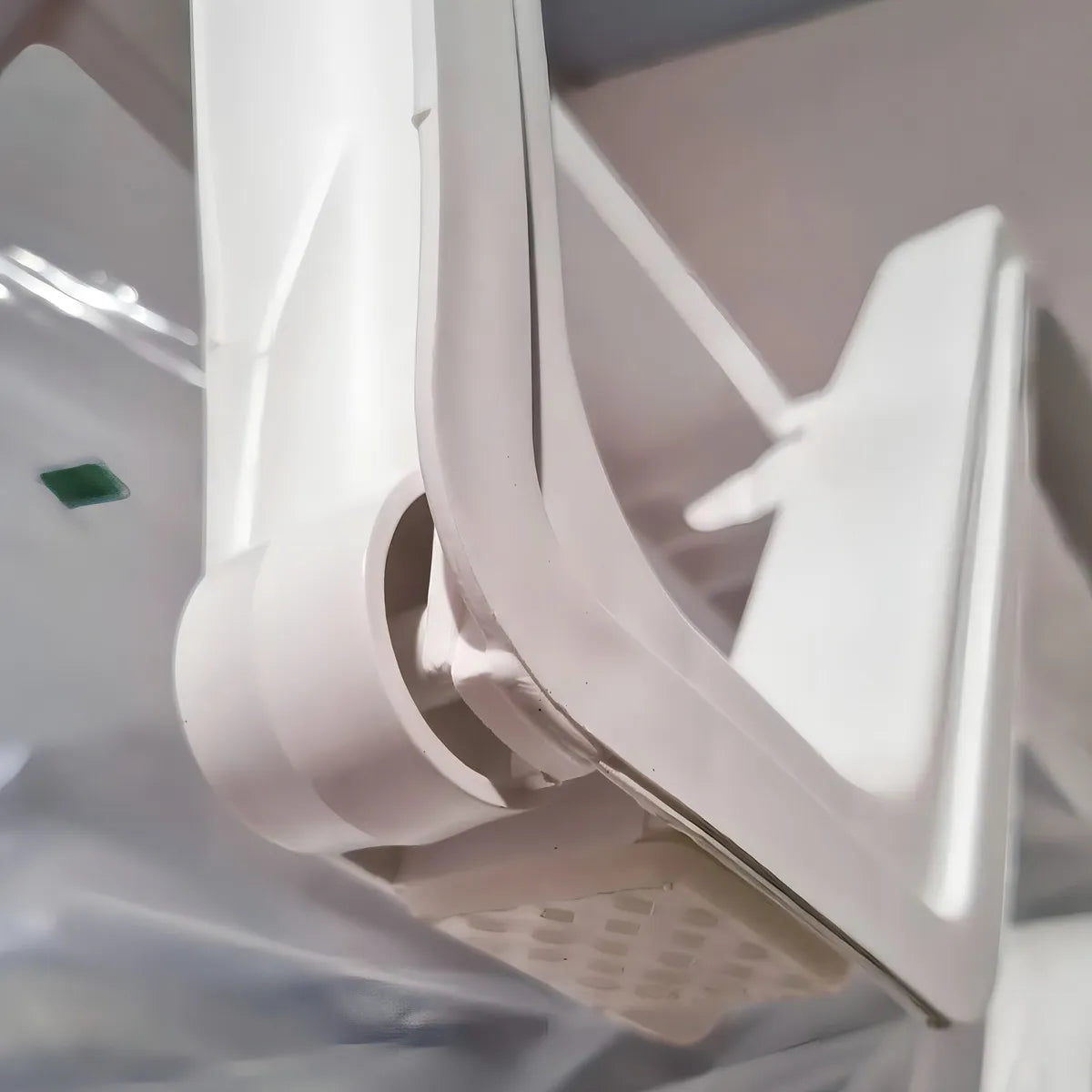 Espreguiçadeira Plástica Bahamas Branca Piscina E Praia Cor Branco