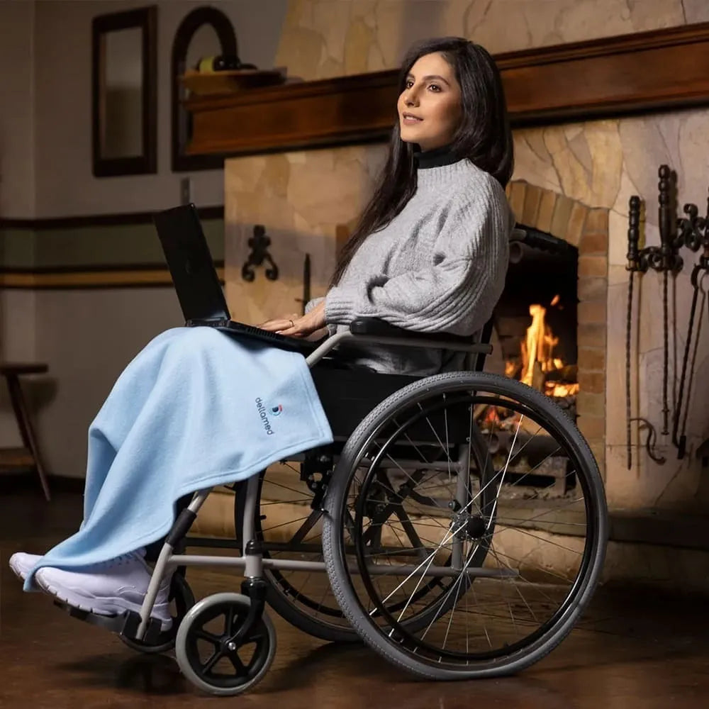 Cadeira De Rodas Dobrável Compacta em Aço Carbono até 120 Kg D100 Dellamed